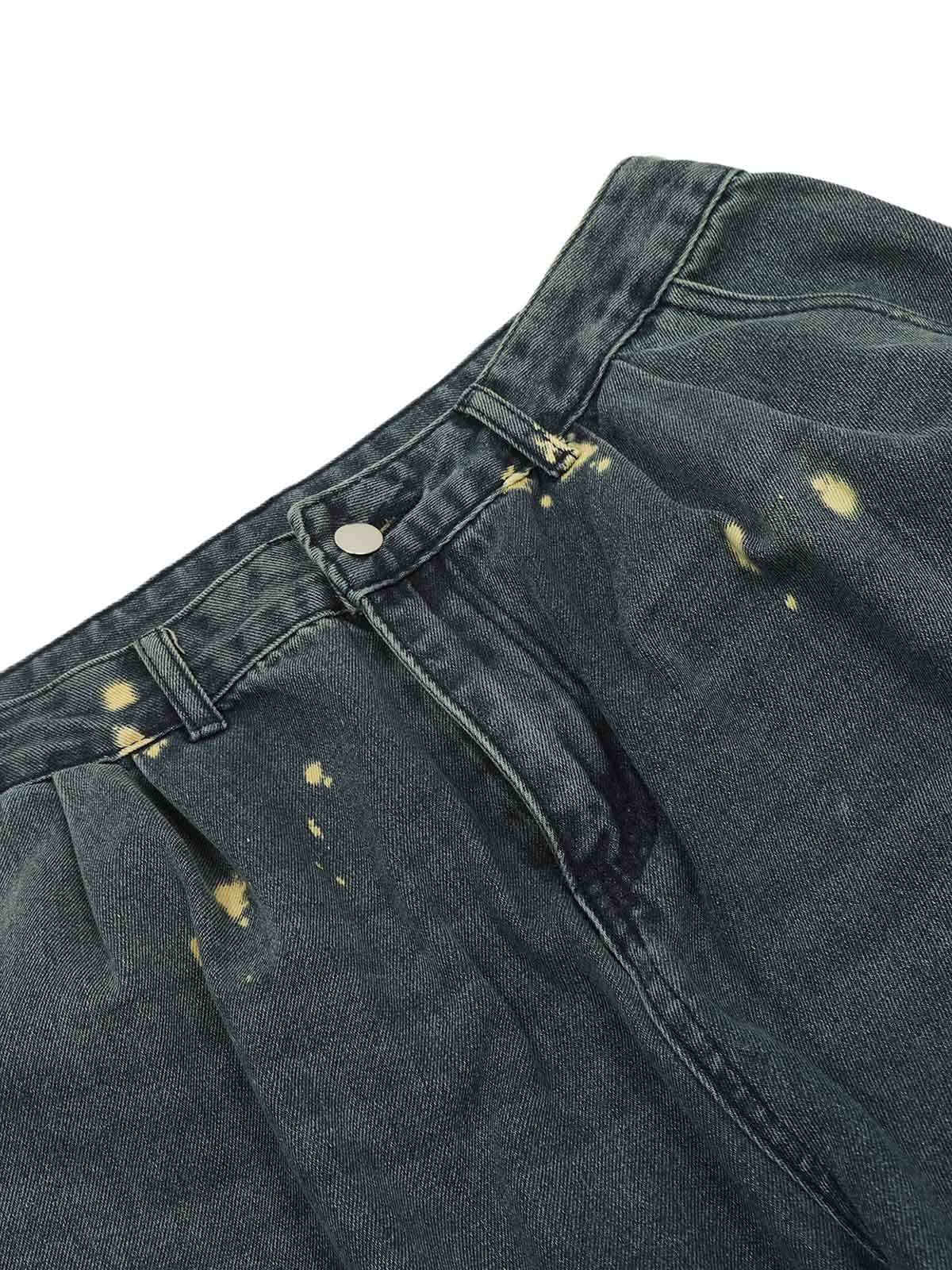 Spray-painted Reverse Pleated Cargo Jeans